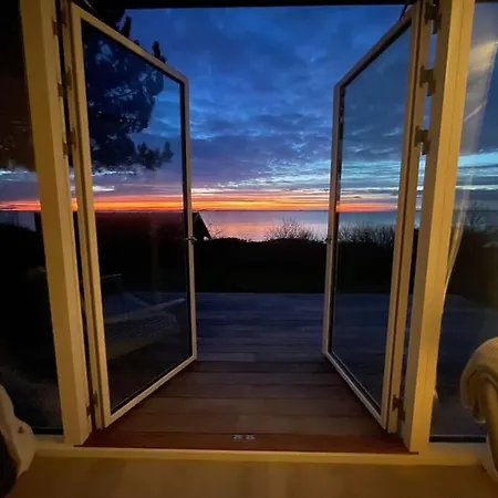 Modern Vacation With Stunning Ocean View Appartement