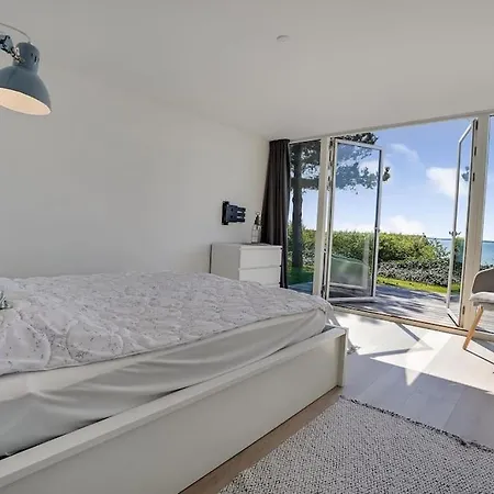 Modern Vacation With Stunning Ocean View